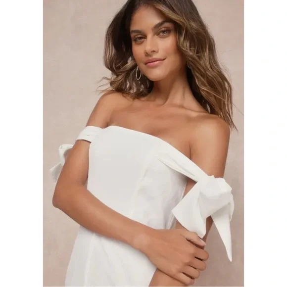 LULUS Luxe Behavior White Off-the-Shoulder Tie-Strap Cropped Jumpsuit Sz XL NWT - Picture 2 of 12
